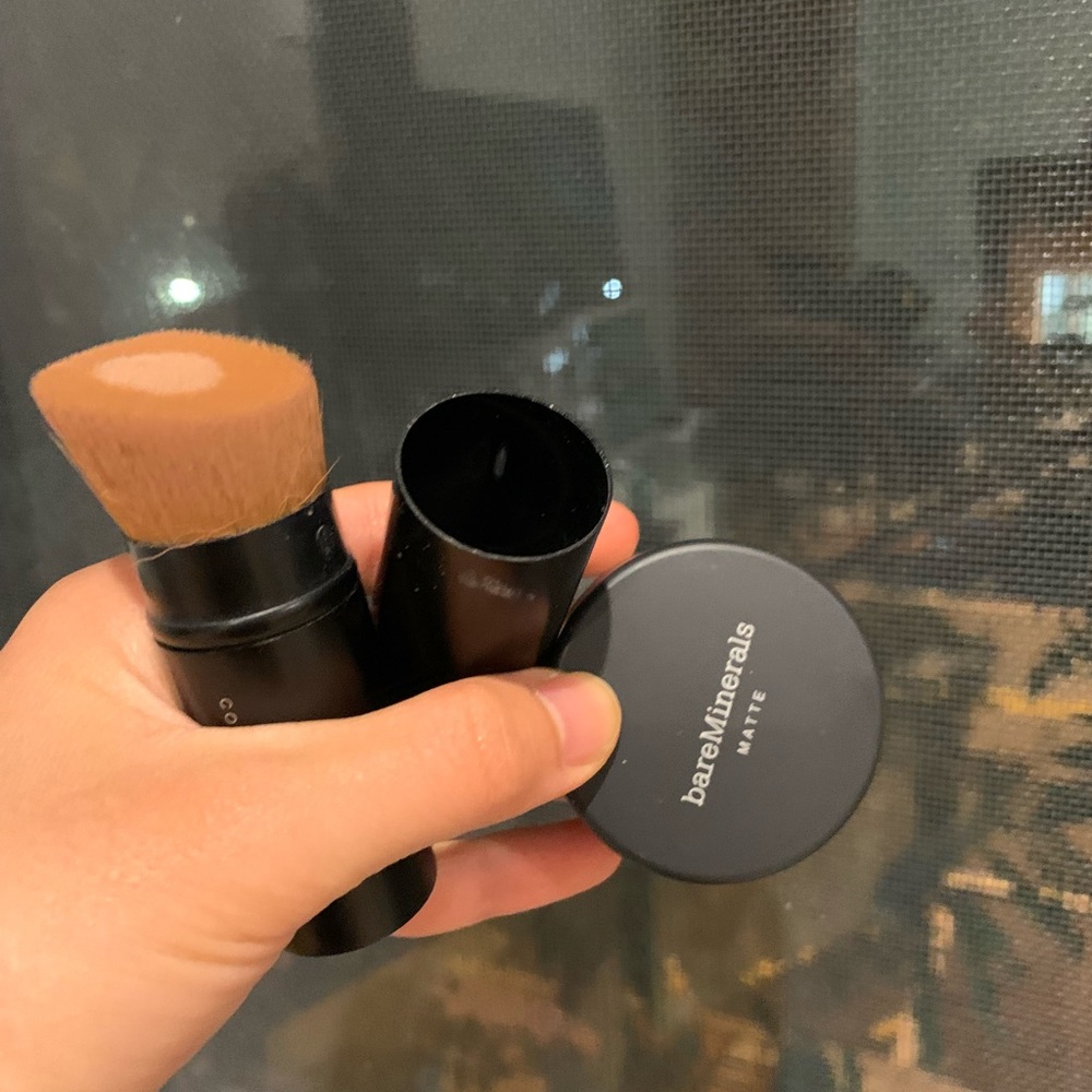 New! bareMinerals matte foundation/brush